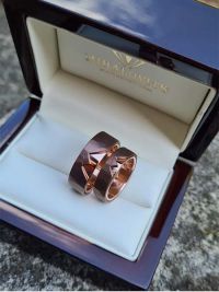 dori and balazs rosegold alloy weddingrings