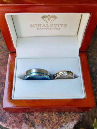 edit sandor gold titanium wedding rings
