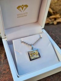 gold bull pendant