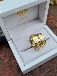 greta norbert gold wedding ring
