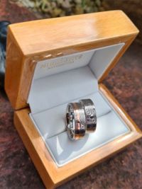 dominika viktor damascus wedding rings