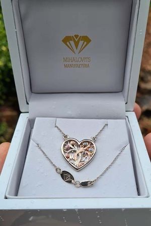 evas necklace