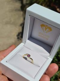 kinga  gold engagementring w safire