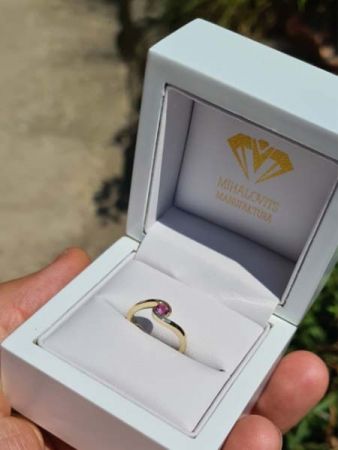 kinga  gold engagementring w safire