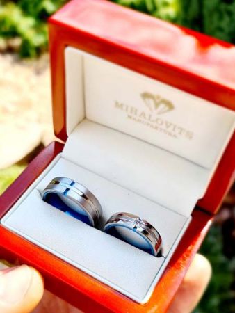 niki donat titanium weddingrings