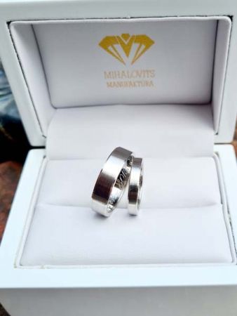 timea max platinum weddingring