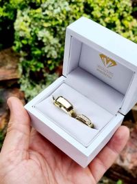 valentina akos gold wedding rings