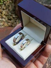 cintia and peter titanium wedding ring