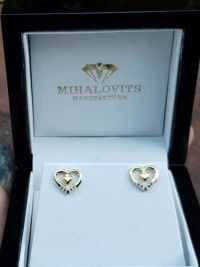 earrings with blue sapphire