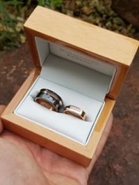 zanett and marks stainless steel rosegold weddingrings