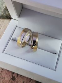 erika and david gold wedding ring
