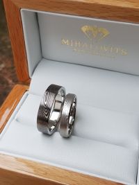 noemi and daniel damascus wedding rings