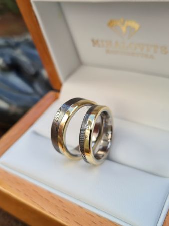 zsofia nad viktor damascus wedding rings